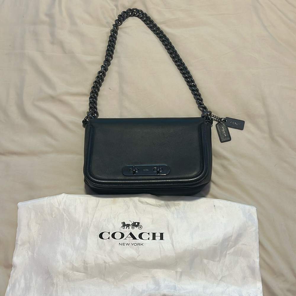 Coach Swagger Shoulder Bag 20 in Black - Picture 12 of 12
